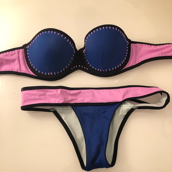 Victoria’s Secret bikini - Picture 1 of 4